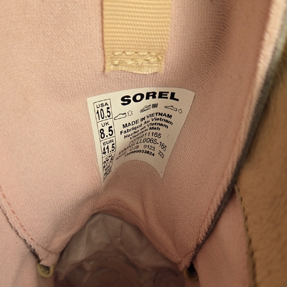 Sorel Women's Waterproof Beige and Light Pink Winter Boots - Picture 2 of 10